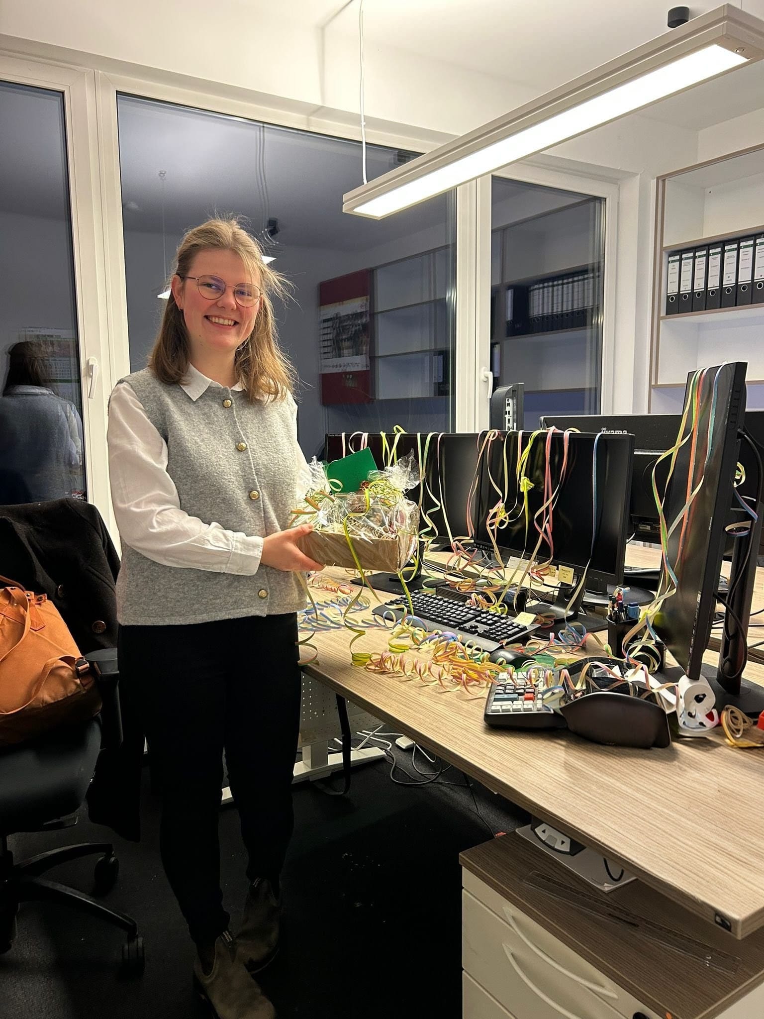 Johanne Warnecke lächelt in die Kamera.